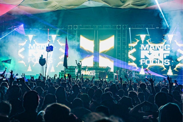 Manic Focus’ Magic Tour (18+)