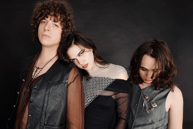SUNFLOWER BEAN