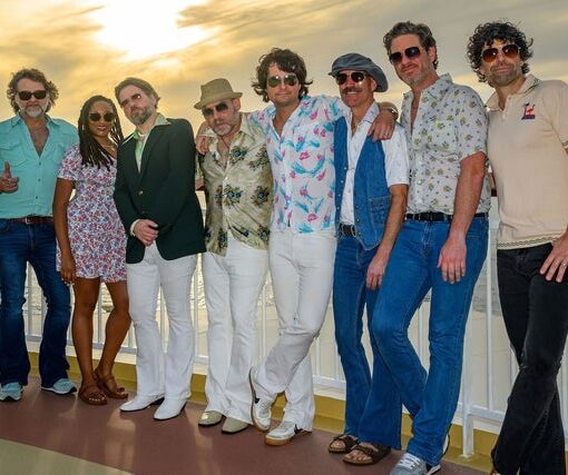 Yacht Rock Revue - Yacht Rock Forever Tour 21