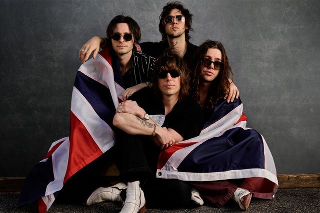 celebrating the 10 year anniversary of Everybody Wants – THE STRUTS