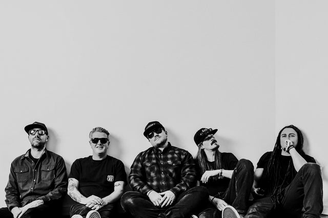 THE ELOVATERS – STARING AT THE SUN TOUR